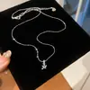 Colar Geométrico Azul Claro Cristalino Super Brilhante de Zircônia em Formato de Estrela para Mulheres Corrente de Clavícula de Luxo Leve com Toque de Alto Padrão Moda Versátil Corrente de Pescoço