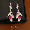 Pendientes de Botón Vintage Usados de Circonita Cúbica Forma de Gota de Agua Hoja Pendientes Exquisitos de Nicho Joyería para Orejas de Lujo Ligero Gama Alta Venta al por Mayor
