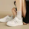 Nuevas Zapatillas Blancas de Primavera 2026 para Mujer, Estilo Coreano Ins Casual Deportivas Versátiles para Estudiantes, Estilo Calle 26809
