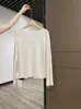Temporada de primavera y otoño, talla grande, adelgazante, casual, ligeramente transparente, cuello en V, camiseta de manga larga para mujer, blanca, corte holgado, con un look sofisticado