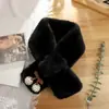 Bufanda Gruesa de Felpa Versátil para Otoño e Invierno con un Toque de Lujo, Protección para el Cuello de Color Sólido, Bufanda Cruzada de Encaje con Cerezas Personalizada