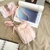 2025 Nova Bolsa Transversal Leve com Fecho Borboleta Grande Capacidade Bolsa para Celular Bolsa para Guarda-chuva e Garrafa d'água Bolsa de Ombro Feminina