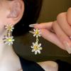 Pendientes de flor de margarita Xiangyang diseño de nicho pendientes de alta gama para mujer 2023 nuevos pendientes populares pendientes