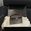 Bolso de mujer de alta gama de nicho, bolso de hombro cruzado de moda vintage de verano 2025, bolso de mano popular de lujo ligero