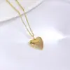 Moda Transfronteiriça Micro-Incustado Zircônia Geométrico Coração de Pêssego Pingente de Colar Joia Cobre Banhado 18K Coração Listrado Coração Meio Diamante