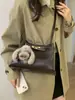 Bolso Pequeño Retro de Alta Gama Transfronterizo Otoño e Invierno para Mujer 2026 Nueva Moda Versátil Bolso Cruzado Bolso de Mano Bolso Cubo
