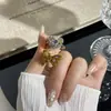 Anel Borboleta Coração de Prata Esterlina S925 com Pedras Coloridas Estilo Novo para Mulheres Personalidade Versátil Toque de Luxo Anel de Dedo Aberto Ajustável