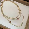 Collar de Flor con Forma de Diamante y Goteo de Aceite Estilo Francés, Lujo Ligero y Sensación de Alta Gama, Estilo Retro de Nicho Otoño e Invierno, Cadena Versátil para Suéter