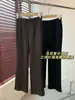 A primavera não é tarde demais. Calça pantalona preta slim-fit/emagrece e alonga as pernas! Calças retas que realçam a forma da perna, calças pretas minimalistas sem cintura