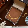 2026 Nuevo Modelo Lujo Ligero Nicho Gama Alta Pulsera Dorada con Forma de Pez Picado con Símbolo de Pez para la Buena Fortuna, Pulsera de Regalo de Año Nuevo