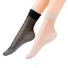 Medias cortas para mujer al por mayor para primavera y verano, finas, anti-enganches, transpirables, calcetines de color piel de media caña, absorbentes de sudor, transparentes, calcetines antideslizantes