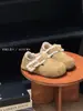 Mollykiki Retro Aumento Interno Antideslizante Casual Otoño e Invierno 2025 Nuevos Zapatos Birkenstock de Suela Gruesa Forrados de Lana de Una Sola Pierna