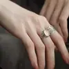 Anillo Retro Estilo Chino Nuevo para Mujer, Estilo Minimalista Único, Anillo Abierto para Dedo Índice Flor de Plata Tailandesa de Imitación, Anillo de Moda y Único