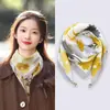 Bufanda Cuadrada Decorativa con Hebilla Magnética Estilo Nuevo Primavera y Otoño, Bufanda de Alta Gama para Mujer, Bufanda de Seda Moda Coreana, Protector de Cuello Versátil