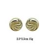 Pendientes de moda europeos y americanos pendientes de venta caliente pendientes de lujo ligero pendientes chapados en oro pendientes lisos que no se decoloran pendientes transfronterizos de oro