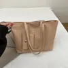 Bolsa Casual Retro de Ombro Grande Capacidade Estilo Coreano para Mulheres 2025 Nova Bolsa Tote Colorida Lisa para Estudante Universitário