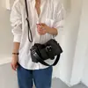 Bolso sencillo y relajado estilo coreano para hombro y axila para el trabajo y los desplazamientos, bolso de moda, nuevo bolso personalizado tipo almohada otoño 2026