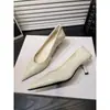 Sapatos Femininos Novo Estilo Primavera 2026 para Todas as Estações, Salto Alto de 5cm para Ambiente de Trabalho Europeu e Americano, Sapatos de Bico Fino Simples e Versáteis, Sapatos para o Dia a Dia