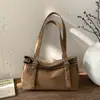 Bolsas Casuais Retrô de Alto Valor Outono/Inverno 2025 Nova Bolsa de Ombro Transversal para o Dia a Dia Bolsa de Mão Feminina Bolsa Transfronteiriça
