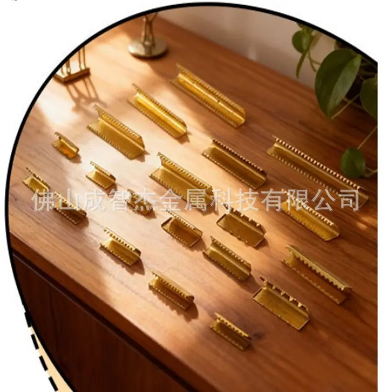 金16