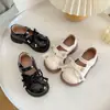 Zapatos para Niña 2025 Nueva Temporada Primavera y Otoño Zapatos Pequeños de Piel Suela Suave Estilo Academia Zapatos de Princesa Zapatos de Niña Mary Jane Individuales