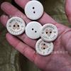 Botones de madera redondos con grabado láser, hechos a mano, de 15, 20 y 25 mm, para accesorios de ropa, en stock.