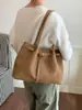 Bolso de mano nuevo para mujer transfronterizo, gran capacidad, moda otoño 2026, bolso tote versátil para el día a día