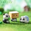 Nueva serie de Pandas Rojos micro paisajismo jardinería DIY accesorios de paisajismo travieso lindo comiendo bambú adornos pequeños de Panda