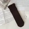 Novas meias de outono estilo ballet para mulheres, com acabamento em renda, um design moderno e versátil, construção sem costura, listras verticais e comprimento até a panturrilha, na cor cinza