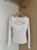 Camisa Base Sexy com Recortes na Camada Interna para Mulheres Primavera Outono 2026 Novo Estilo Puro Desejo Hot Girl Slim Fit Top Pequeno