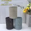 Cesta de Almacenamiento de Escritorio para Oficina al por Mayor Cesta de Almacenamiento para Cosméticos Cesta de Almacenamiento Porta-bolígrafos de Plástico de Tienda Departamental de 2 Yuan