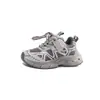 Atacado de Sapatos Infantis Coleção Outono 2026 Crianças de Tamanho Médio e Grande Moda Casual Meninos Meninas Sola Leve Tênis Esportivo Sapatos Pai-Filho