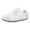 Zapatillas de entrenamiento alemanas versátiles y cómodas con bloques de color, zapatos casuales para mujer frescos y lindos con alto atractivo estético y estilo universitario