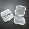 Caja cuadrada pequeña de plástico transparente de fábrica T, joyero, aretes, tapones para los oídos, mini caja de almacenamiento con logotipo