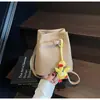 Bolsa de Balde Nova Tendência Moda Nicho Primavera/Verão 2025 Padrão Granulado Cor Contrastante Bolsa de Ombro Bolsa Transversal Super Popular