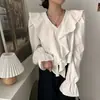 Blusa feminina chic coreana de outono, estilo francês, gola V, babados, mangas sino, design versátil