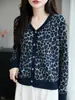 25 Años Otoño e Invierno Nuevo Retro Cardigan de Punto de Lana Peinada Cuello en V Manga Larga Estampado de Leopardo Jacquard Holgado Top Chaqueta