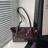 2026 Bolso de Axila Piel de Aceite Gran Capacidad Versátil para Viajes Diarios Bolso Tote de Alta Gama Bolso de Hombro Retro Exquisito para Mujer