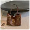 Bolso de Gran Capacidad para Mujer Otoño Retro 2025 Nuevo Versátil Simple Bolso de Hombro Casual para Viajes Diarios Bolso Tote Bolso de Mujer