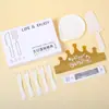 Plato Desechable para Pastel de Cumpleaños Cuchillo y Tenedor Set de Platos Caja Sombrero con Forma de Queso de Gama Alta Plato de Cena Vela Vajilla