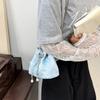 Bolsa de Hilo Bordada Estilo Nacional para Mujer 2025 Verano Nueva Moda Bolso de Hombro Cubo para Viaje Bolso Cruzado con Cadena Elegante