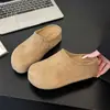 Mules cerrados de plataforma gruesa estilo Birkenstock súper populares para aumentar la altura para mujer, nuevas sandalias slip-on de verano 2026