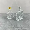 Al por mayor en stock 50ml Copa de Vidrio Plana Botella de Vino Botella de Vidrio Blanco Alto con Tapa de Aluminio a Juego Suministro Botella Pequeña de Vino Tinto con Tapa