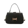 Bolso cuadrado pequeño retro estilo francés para exportación, nuevo bolso de nicho estilo coreano 2026, bolso de hombro moderno y a la moda para el día a día