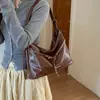 Bolsa de axila grande de couro encerado, moderna e descolada, para mulheres, nova bolsa tote plissada versátil 2026, bolsa transversal vintage para o outono e inverno