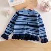 Conjunto de Cardigã Listrado Color Block para Meninas 2026 Primavera/Outono Novo Estilo Coreano Conjunto de Duas Peças Elegante e Moderno com Babados