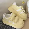 Zapatillas Blancas de Mujer Estilo Coreano con Suela Gruesa 2026 Primavera Nuevas Populares Versátiles de Velcro para Aumentar la Altura Casuales