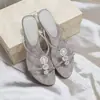 Chinelos de Design Exclusivo Estilo Francês Tamanho Grande, Elegantes e Modernos, Novas Sandálias de Dedo Bico Redondo para o Verão de 2026