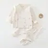 Conjunto de duas peças separado para bebê em algodão puro Classe A, botões de pressão, roupas de outono para recém-nascido, conjunto de calças de outono, calças de cintura alta com proteção para a barriga, conjunto de roupa íntima