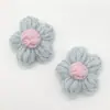 Flor pequeña tejida a mano 4CM pompón de lana flor para accesorios de ropa bolsa pinza para el pelo accesorios broche flor de ganchillo diy